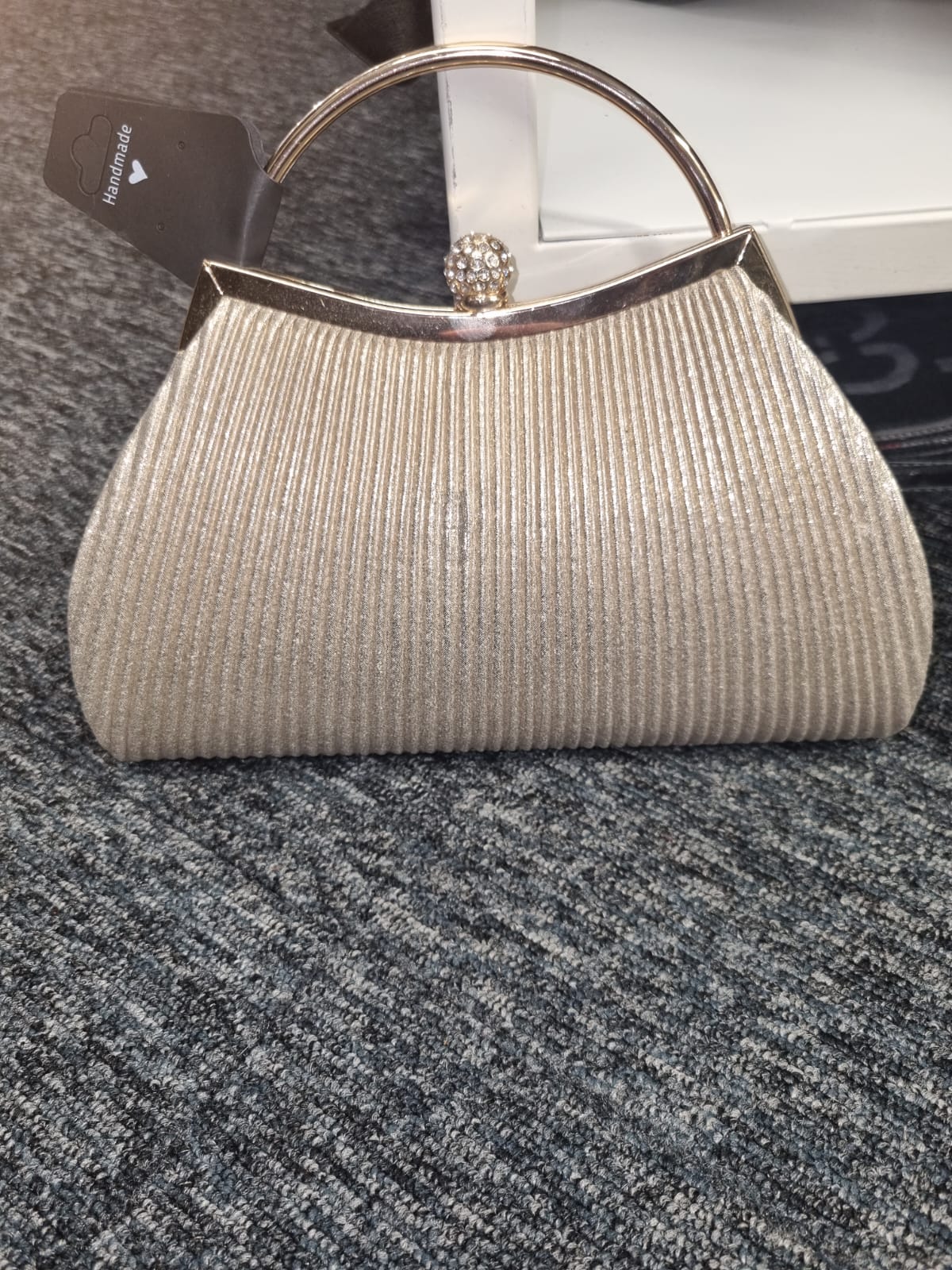 Ribbed sparkly bag